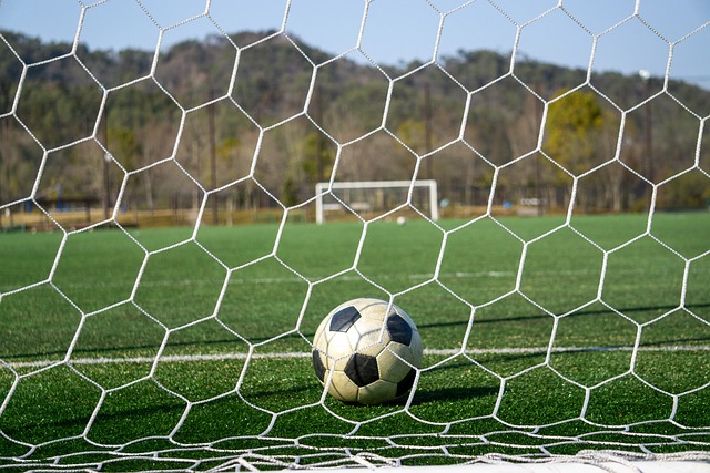 每体：桑托斯欠290万欧无力偿还，巴萨或借此机会锁定苏扎