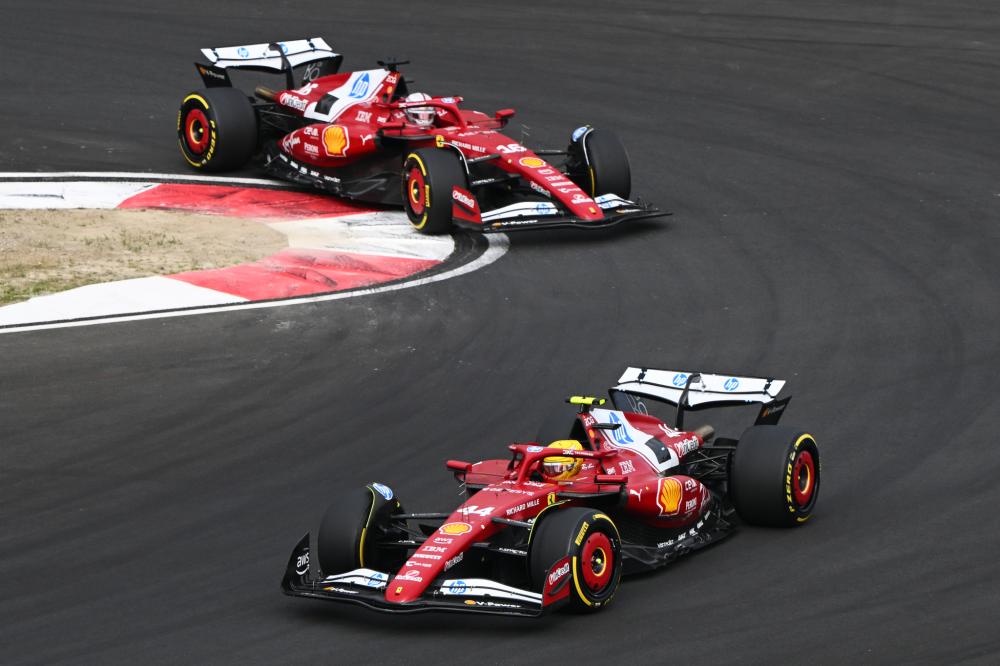 李冰冰三刷新疆滑雪场，明星效应如何引爆冰雪经济？